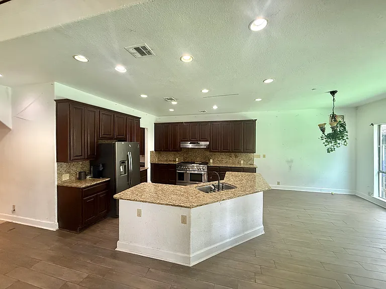 5235 Willis Ave — Photo 19
