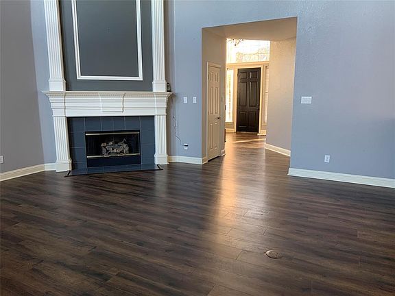 5th image of 4501 Red Barn Dr