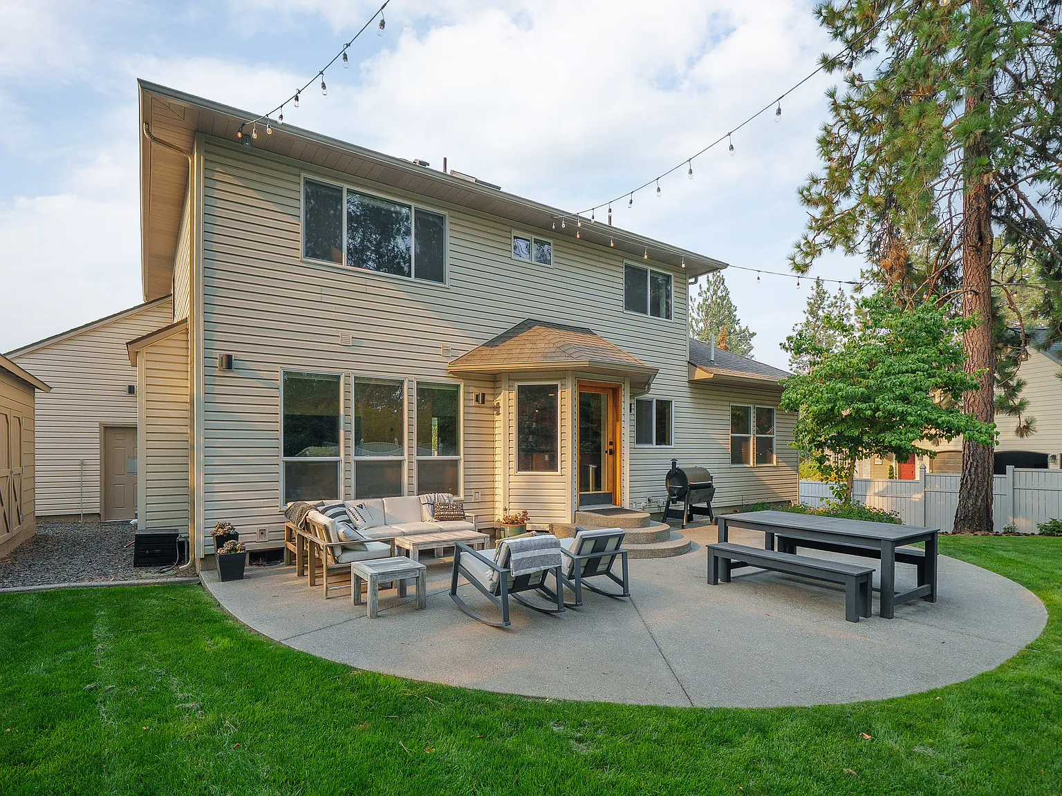 4 bed, 3.5 bath, 3043 sqft, $6,000 — Photo 3