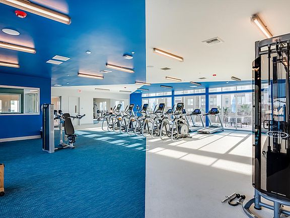 2nd image of 2920 Ramona Ave #2214D
