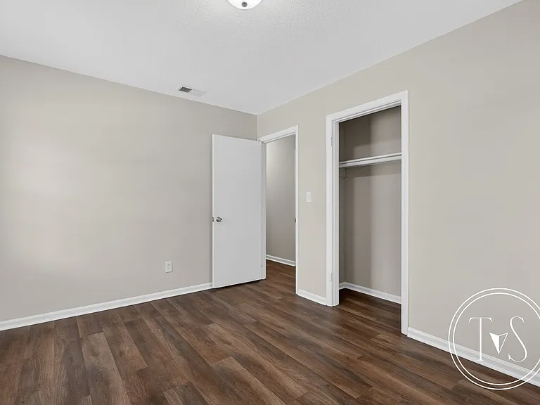 113 Elm St — Photo 23