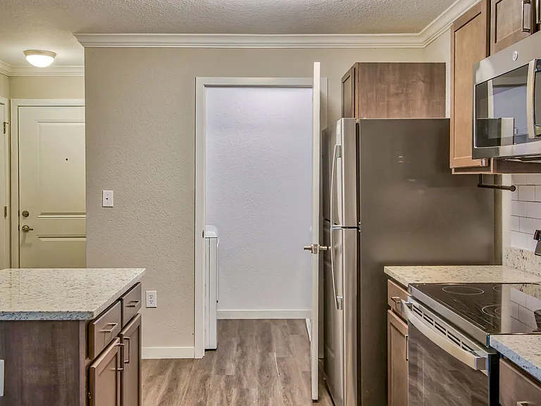 3 Bedroom - 3 Bed / 2 Bath - 1,184 Sq.Ft.
