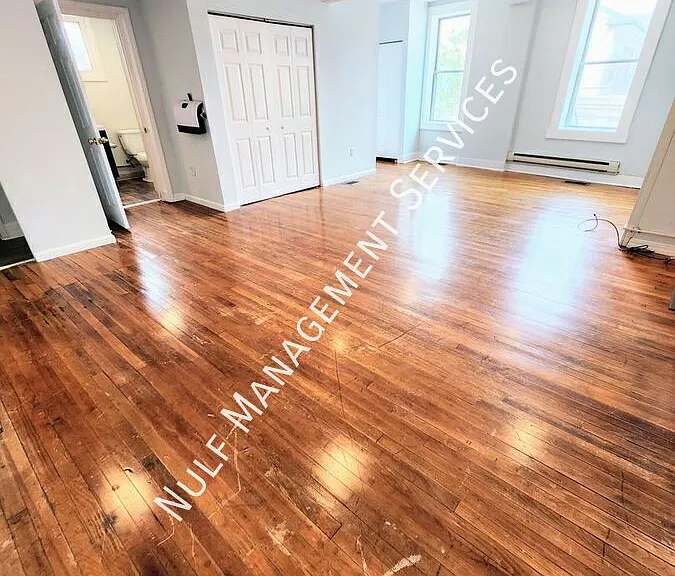 4933 Butler St #1 — Photo 3