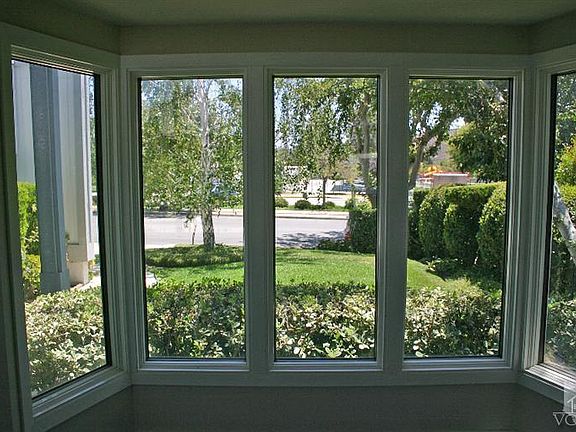 4th image of 629 Velarde Dr