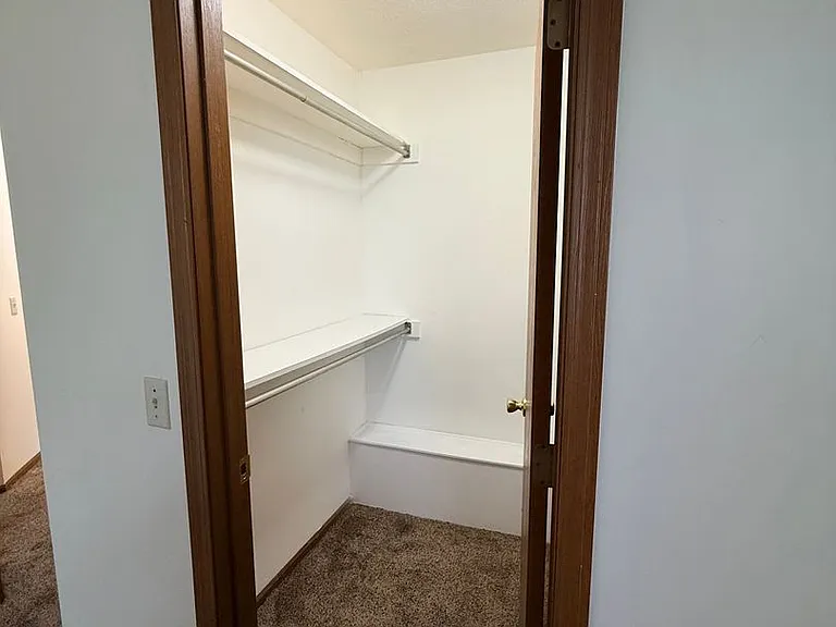 31400 N Marginal Rd — Photo 16