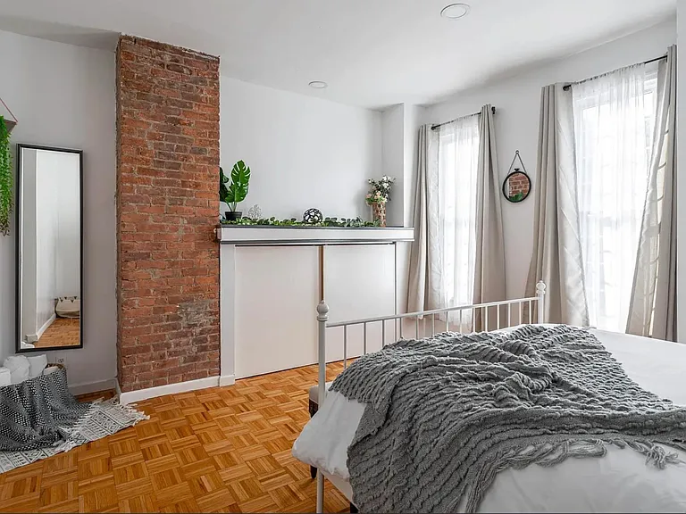 148 Union St #1/2 — Photo 14