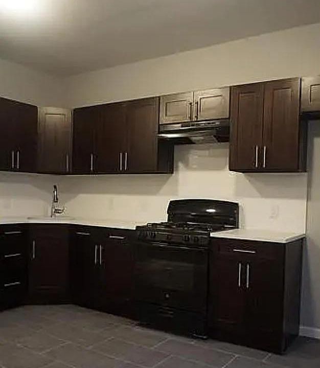 1st image of 37 Chelsea Ave #2A