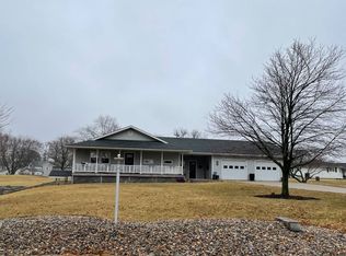 306 N Elm St, Lenox, IA 50851