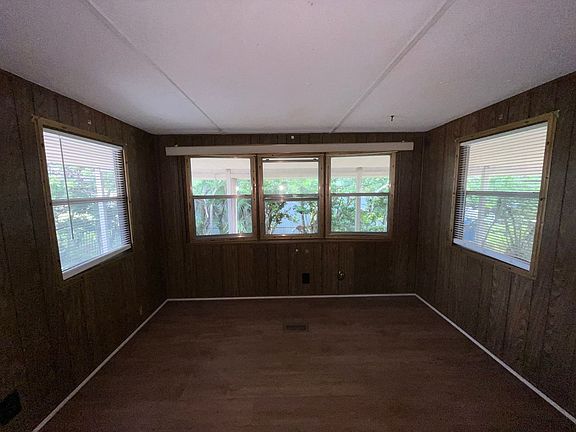 5th image of 7709 Brentwood Dr
