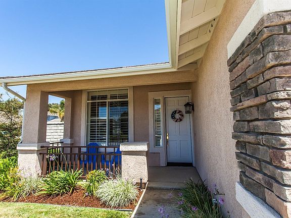2nd image of 1951 Cabrillo Mesa Ct