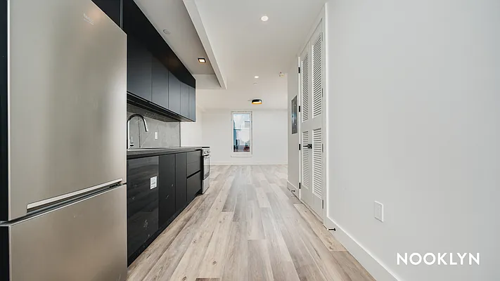 Rented by Nooklyn NYC LLC | media 98