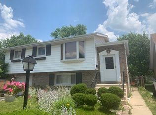 16479 Craig Dr, Oak Forest, IL