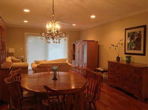 5th image of 49 Highwood Dr