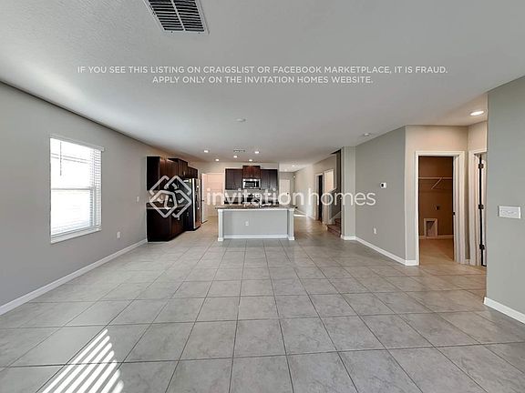 5th image of 1528 Blue Rose Dr