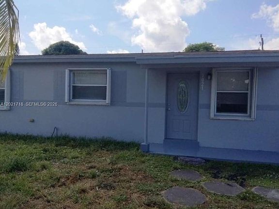 3rd image of 1021 W 2nd St