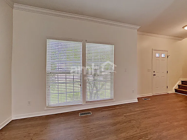3213 Peyton Ct — Photo 6