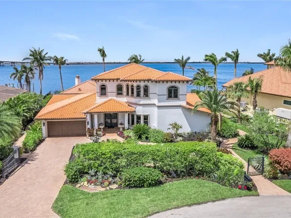 3954 W Riverside Dr, Fort Myers, FL 33901