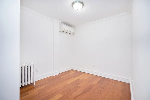 Rented by Keller Williams NYC | media 23