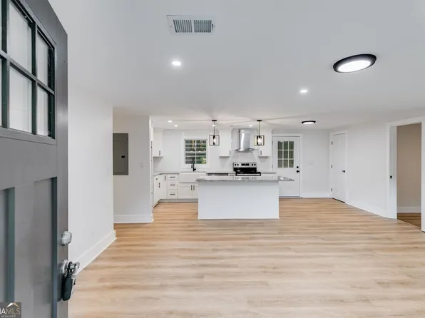 255 Scoggins Rd, Dallas, GA 30157