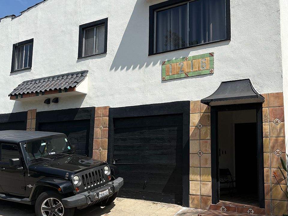 1st image of 1216 N Harper Ave #4