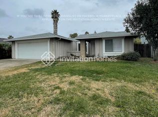 7405 Meadowgate Dr, Sacramento, CA