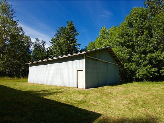 2nd image of 15040 Country Ln SE