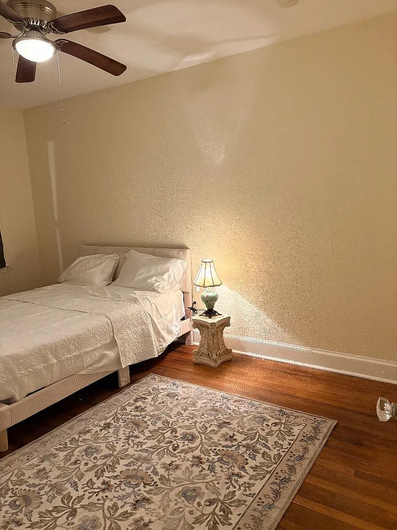 2 bed, 750 sqft, $1,490 — Photo 2