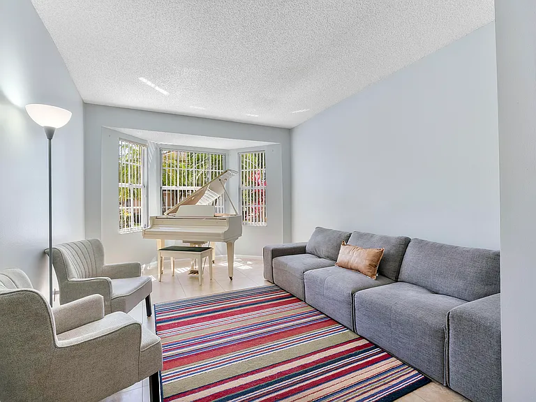 11221 NW 46th Dr — Photo 15
