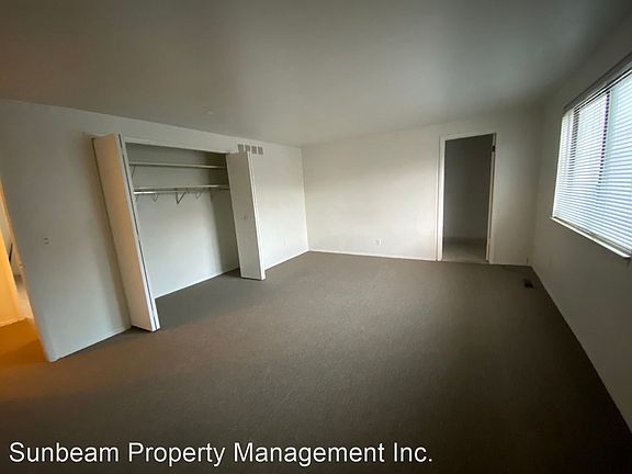 5th image of 29685 Farmbrook Villa Ct
