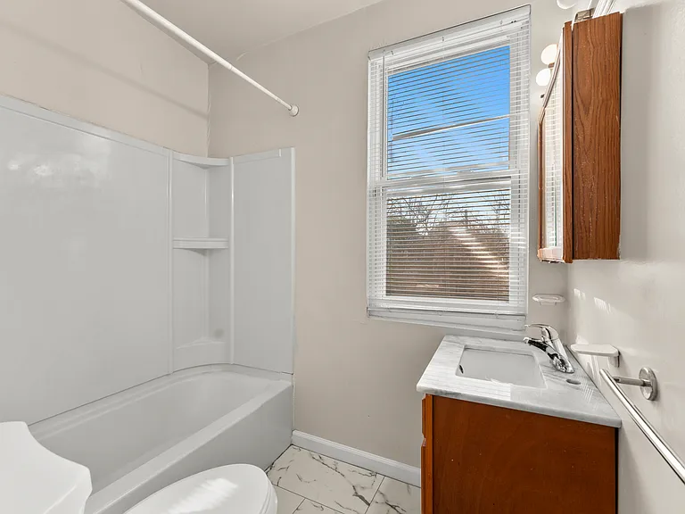 4215 Connecticut Ave #1W — Photo 24