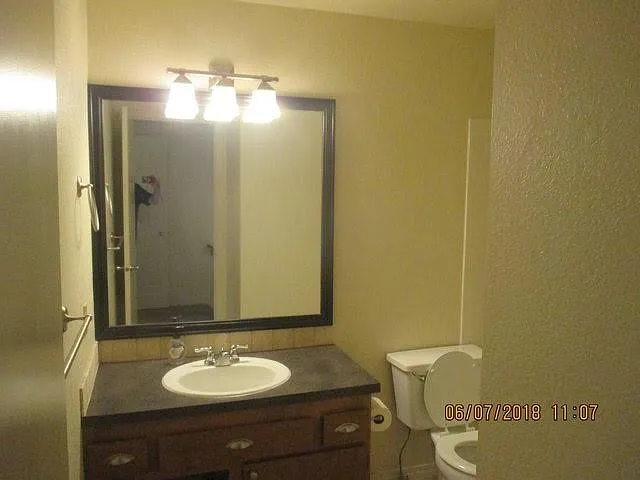 6531 W Douglas St — Photo 14