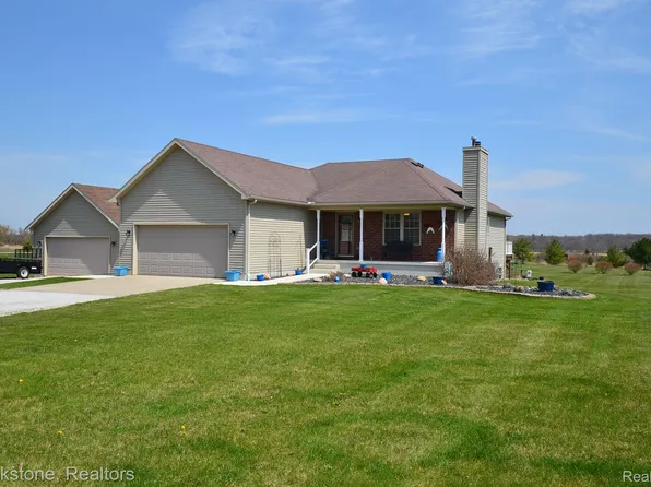 6854 Wildcat Rd, Jeddo, MI 48032