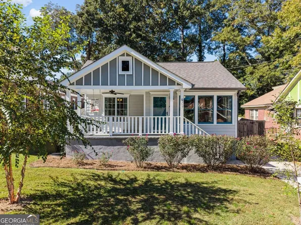907 Lawton St SW, Atlanta, GA 30310