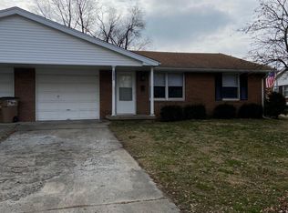 3709 Camelot Ln, Columbus, IN 47203