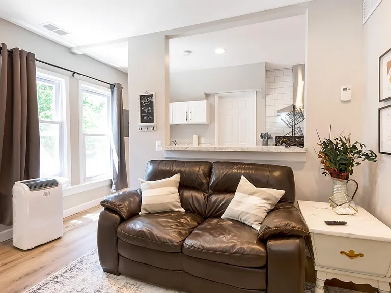 278 Euclid St #2 — Photo 9
