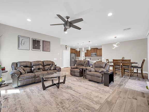 5th image of 4060 W WINSLOW Way