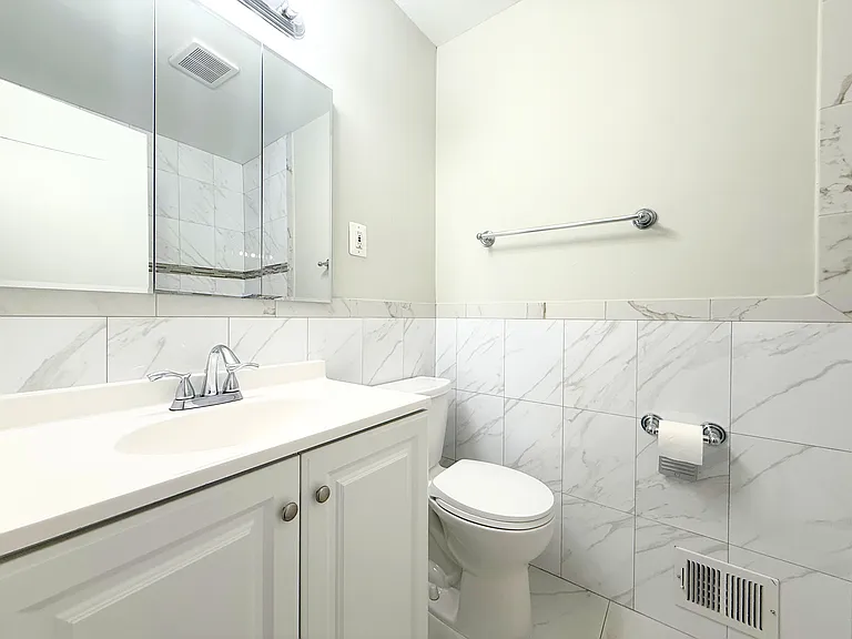 12915 Grenoble Dr — Photo 13