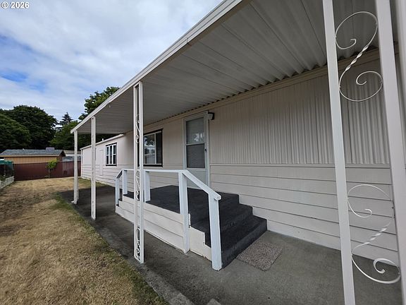 2nd image of 3909 E Fourth Plain Blvd Unit 11