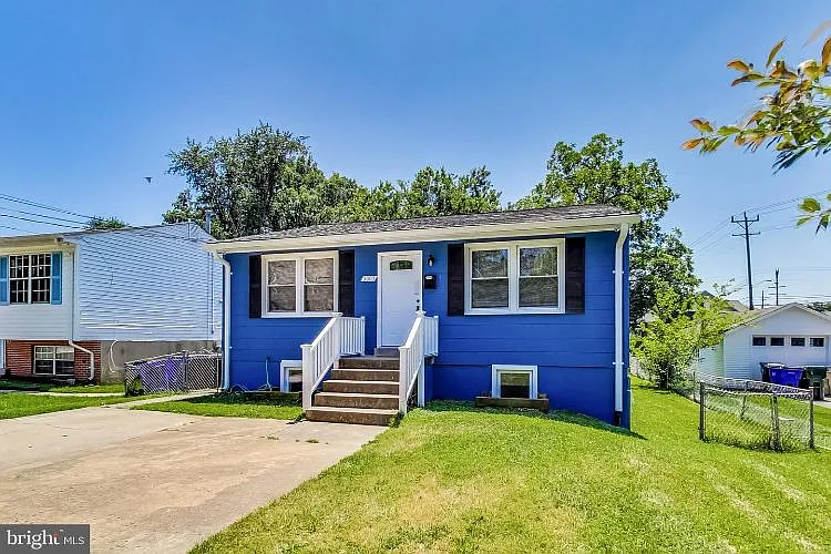 5003 Apache St photo 1