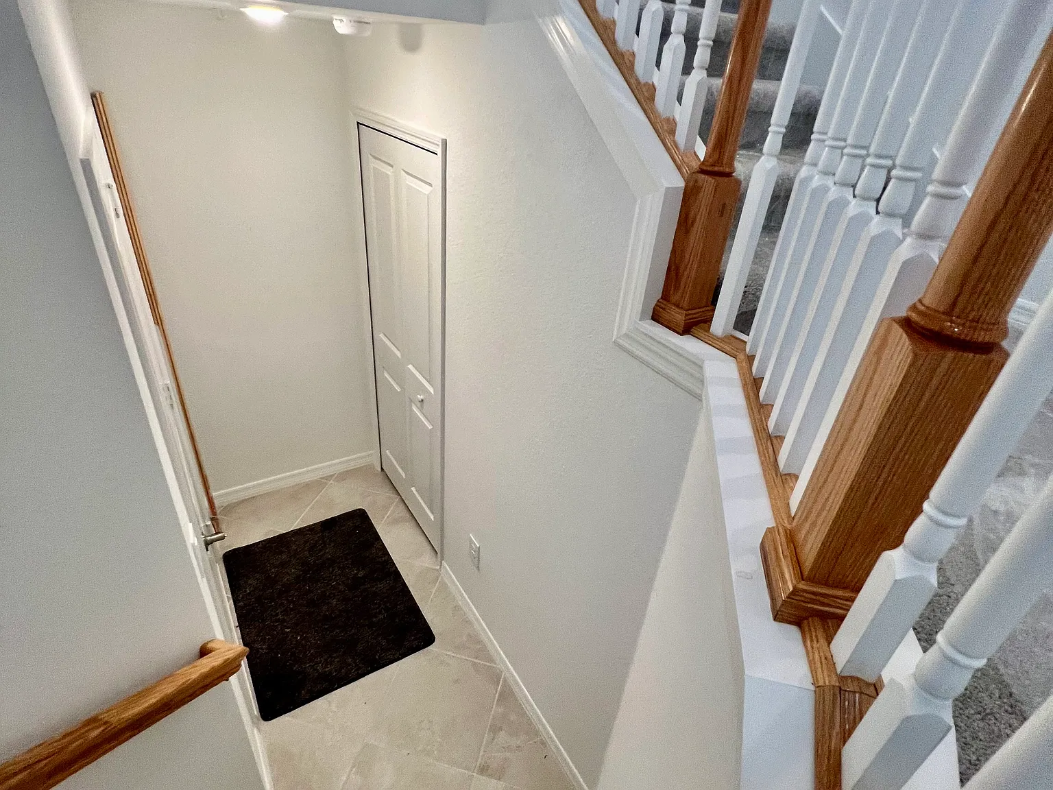 3 bed, 2110 sqft, $3,100 — Photo 3