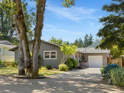 1042 Yates St, Lake Oswego, OR, 97034