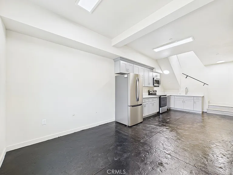 8457 Langdon — Photo 11