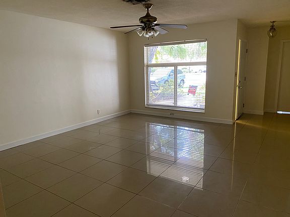 3rd image of 11101 NW 39th St