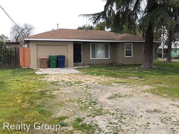 4th image of 8016 W Walnut Ave