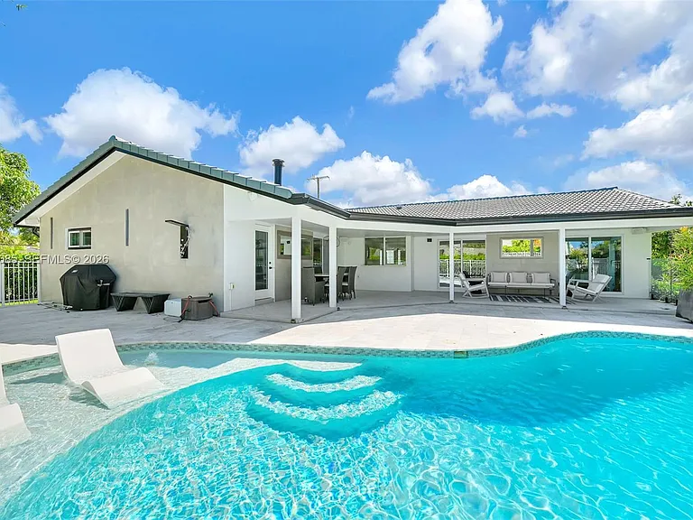 1001 NW 4th Ct — Photo 44