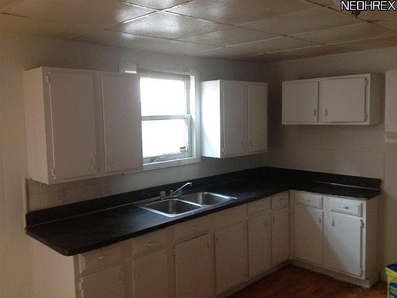 2nd image of 3317 W 32nd St