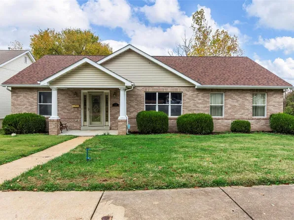 33 W Waymire Ave, Saint Louis, MO 63119