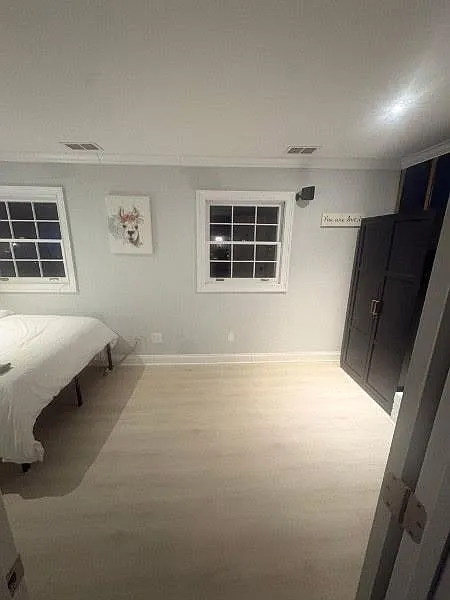 4 bed, 2.5 bath, 2100 sqft, $1,299 — Photo 1