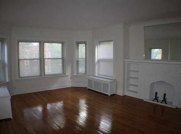3rd image of 8240 S Clyde Ave #3