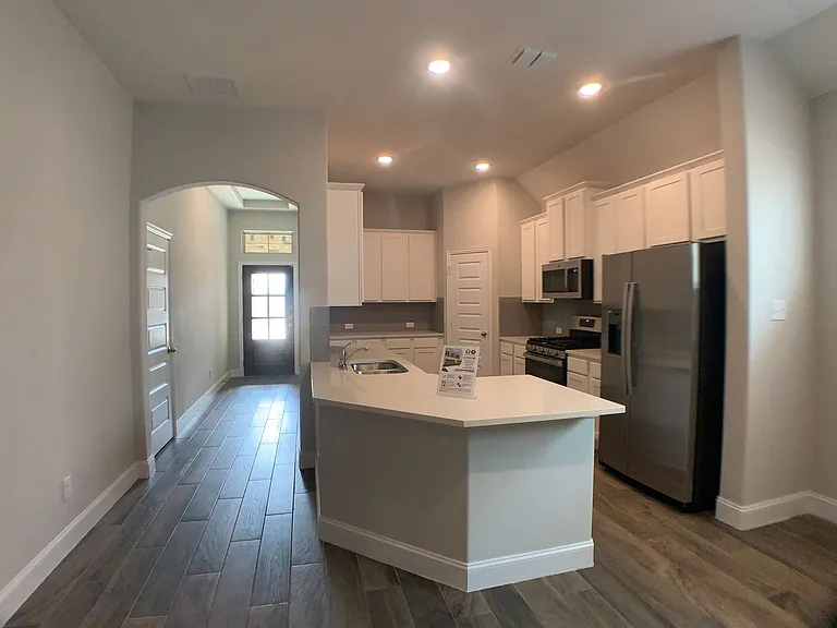 1324 Spring Row St — Photo 11